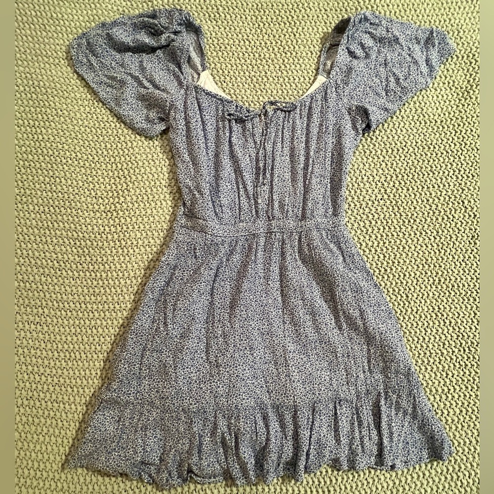 Women’s Abercrombie & Fitch Blue Floral Peasant dress